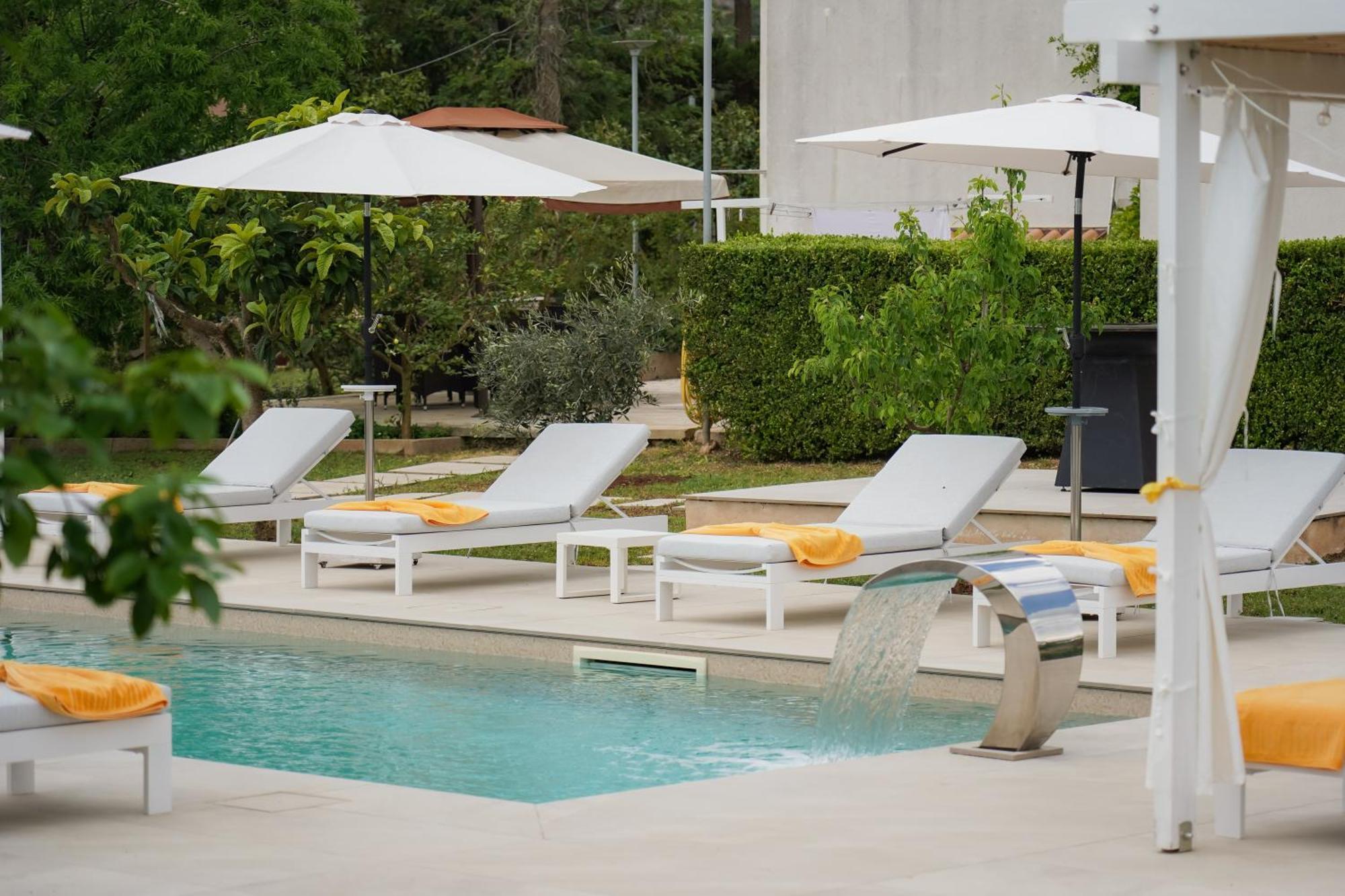 Апартаменты Casa Karina Sun&Pool&Relax Спеккья Экстерьер фото